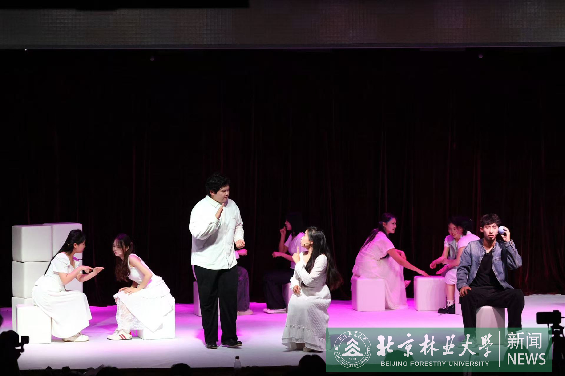 话剧4.jpg